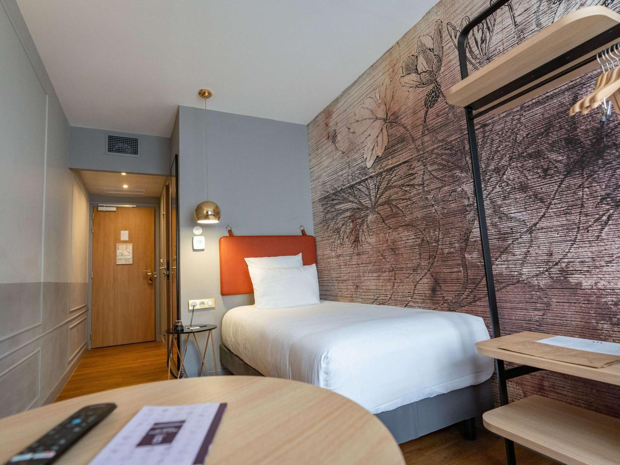 Mercure Saint Omer Centre Gare Exteriör bild